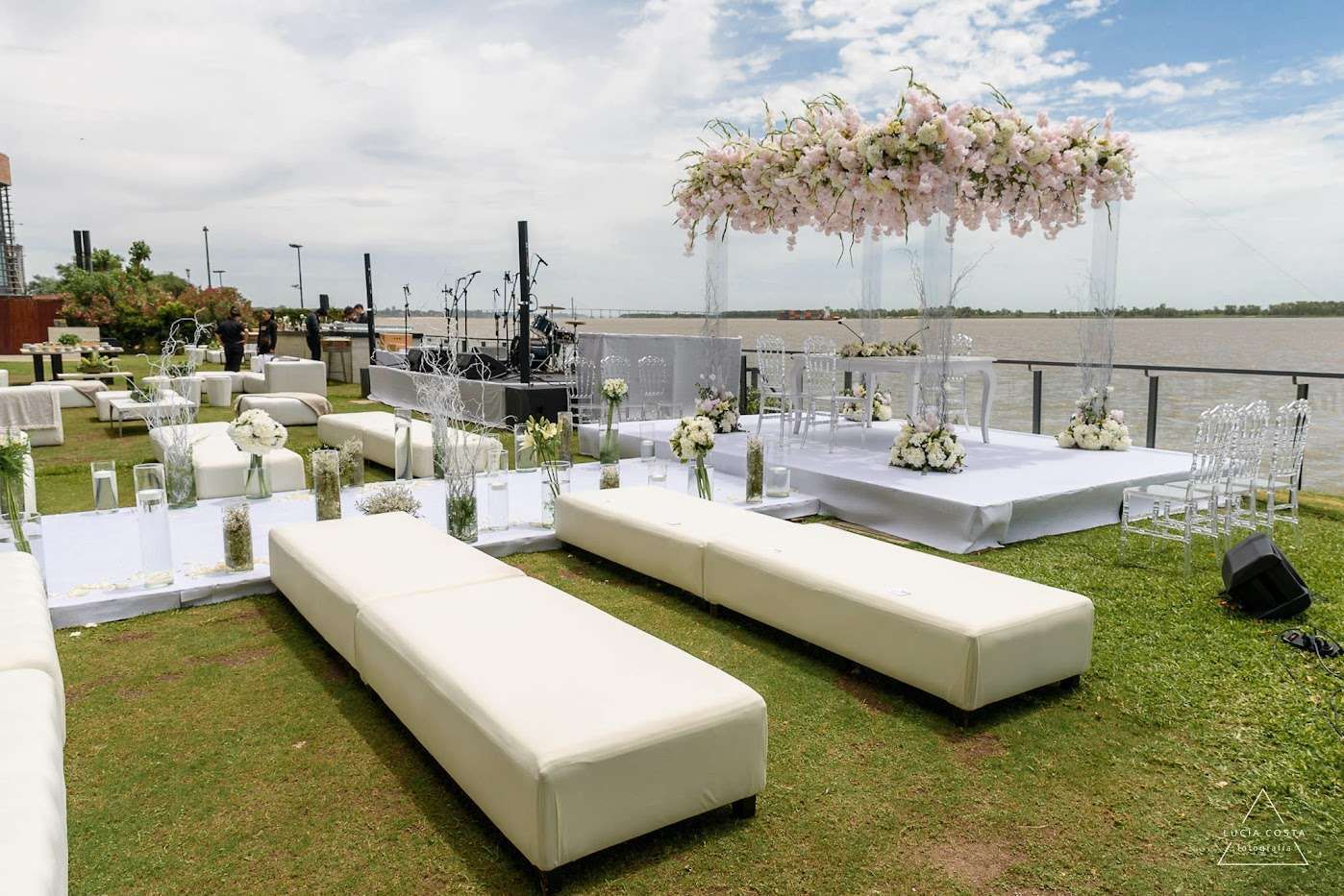 Boda junto al río Paraná — foto 1